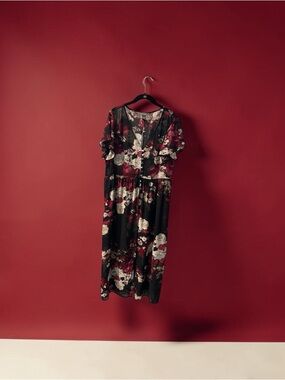 Kate& Mallory Black and Red Rose Sheer Overlay Flutter Sleeve Jacket/Dress XL